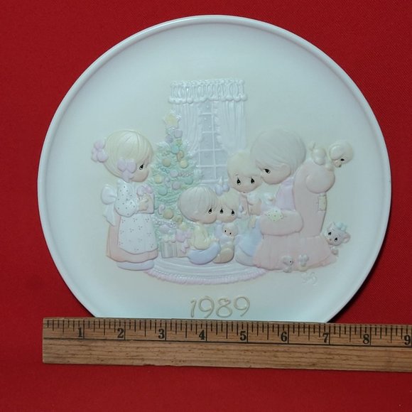 Precious Moments Decorative Plate May Your Christmas Be A Happy Home 1989 - Picture 8 of 11